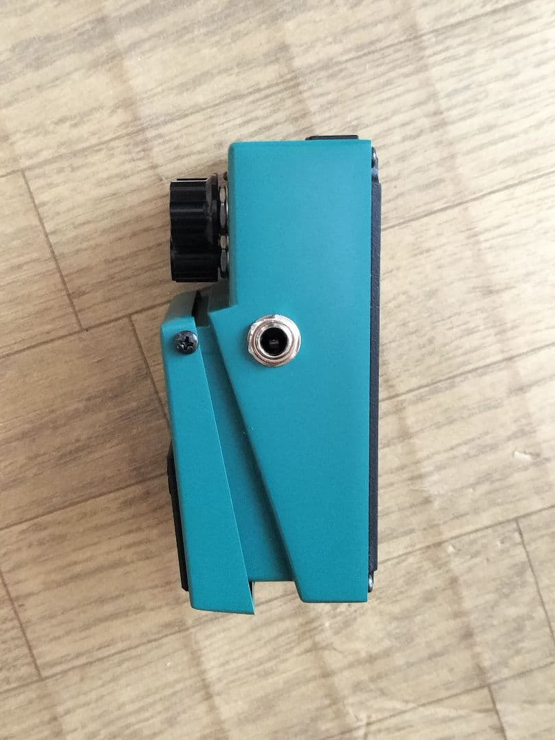 BOSS TR-2 Tremolo ボス トレモロ ギターエフェクター