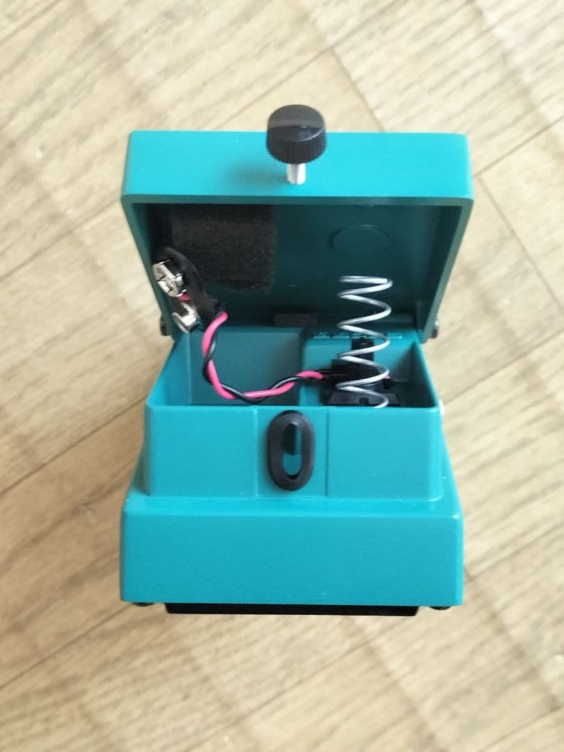 BOSS TR-2 Tremolo ボス トレモロ ギターエフェクター