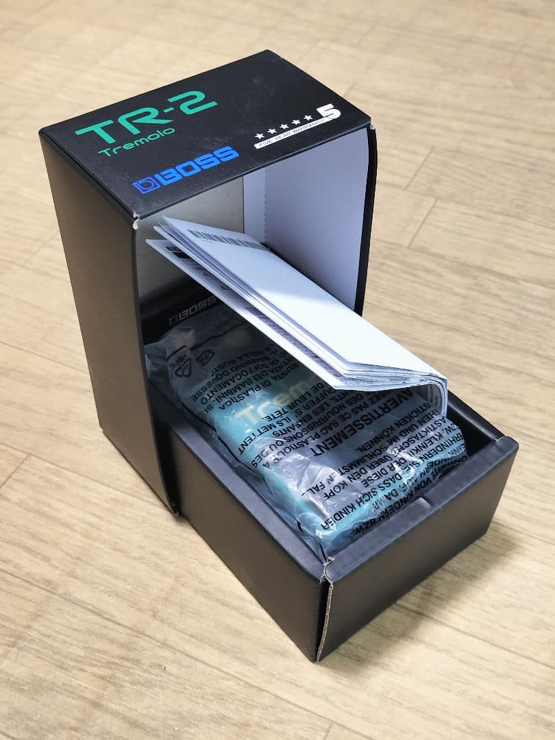 BOSS TR-2 Tremolo ボス トレモロ ギターエフェクター