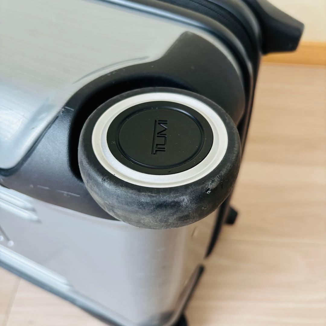 TUMI トゥミ キャリーケース スーツケース ２輪 TSAロック 機内持込可