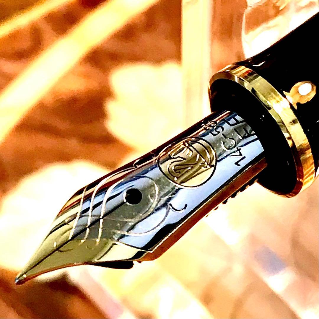 ☆超お勧め☆書き味抜群☆美しいペリカン万年筆M400グリーン縞(EF)