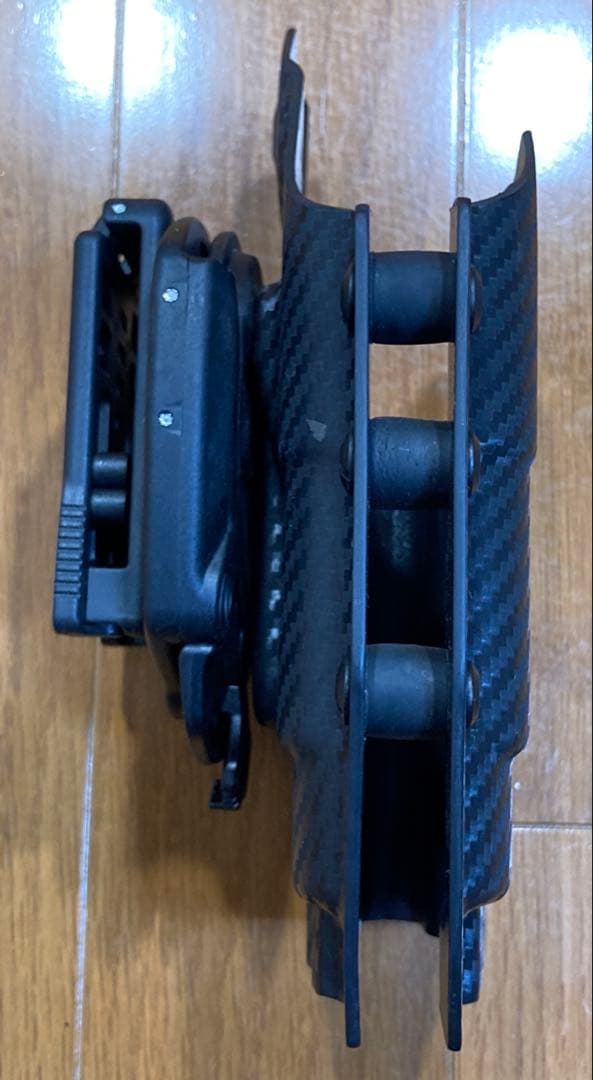 スターダストギア　ハイキャパ+ライト対応カイデックスホルスター　ブレードテック