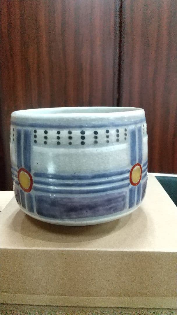 竹桂庵西山造 失透釉 釣鐘図 抹茶茶碗