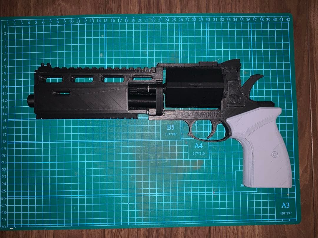 【完成品】ロシア軍　RSh-12.7 リボルバー