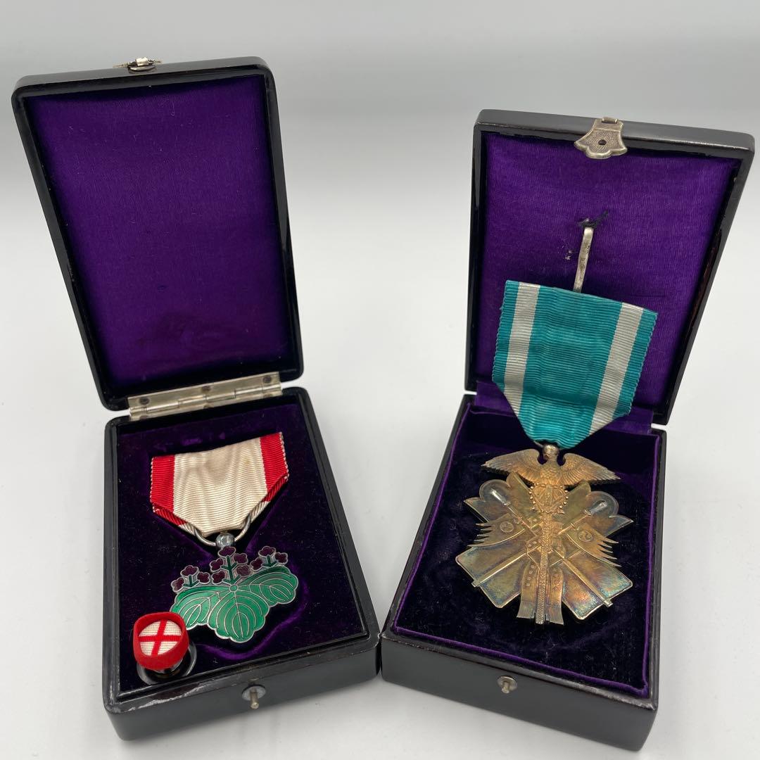 K*g様 【2点セット】 勲章 功七金鵄勲章 勲七等青色桐葉章 軍隊 旧日本軍