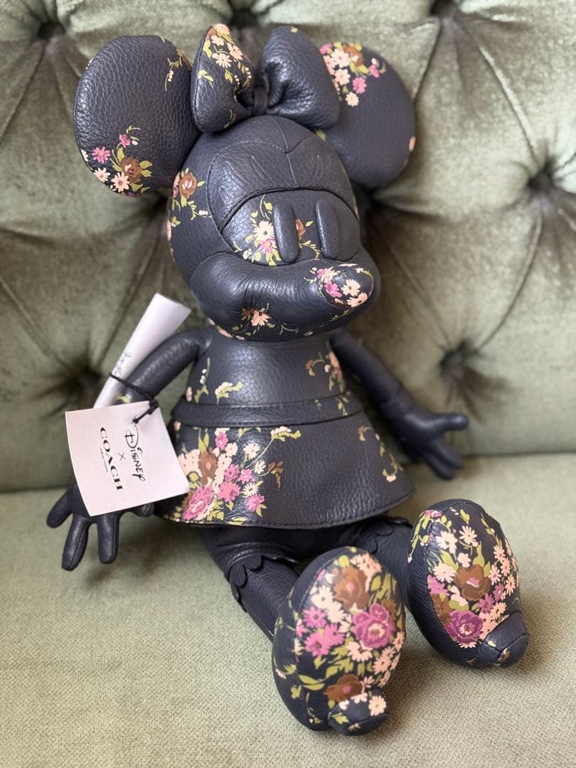 コーチ＆ディズニーコラボ　革製ミニーぬいぐるみ