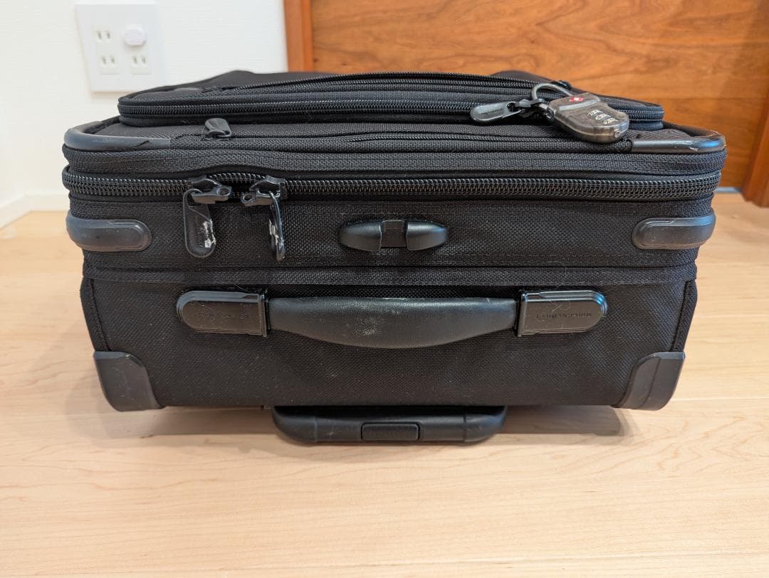 【いが】【美品】Briggs & Riley ２輪ナイロン 国際線機内持込