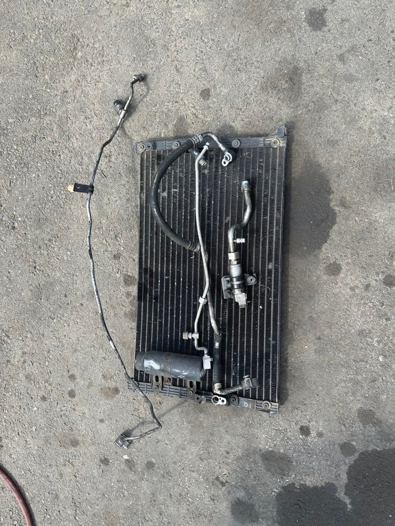 マ*ル様 jzx90 エアコン コンデンサー 配管付き