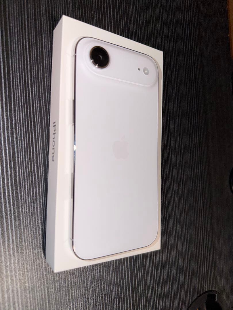 iPhone Air 256G クラウドホワイト　SIMフリー