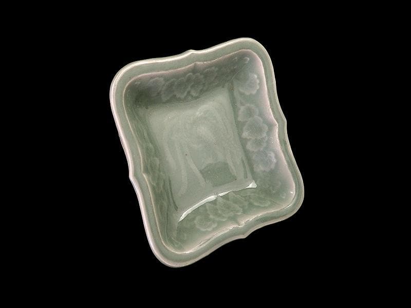 三田青磁　桐に鳳凰の図　台付き四方皿　菓子皿　D874AS-CSo