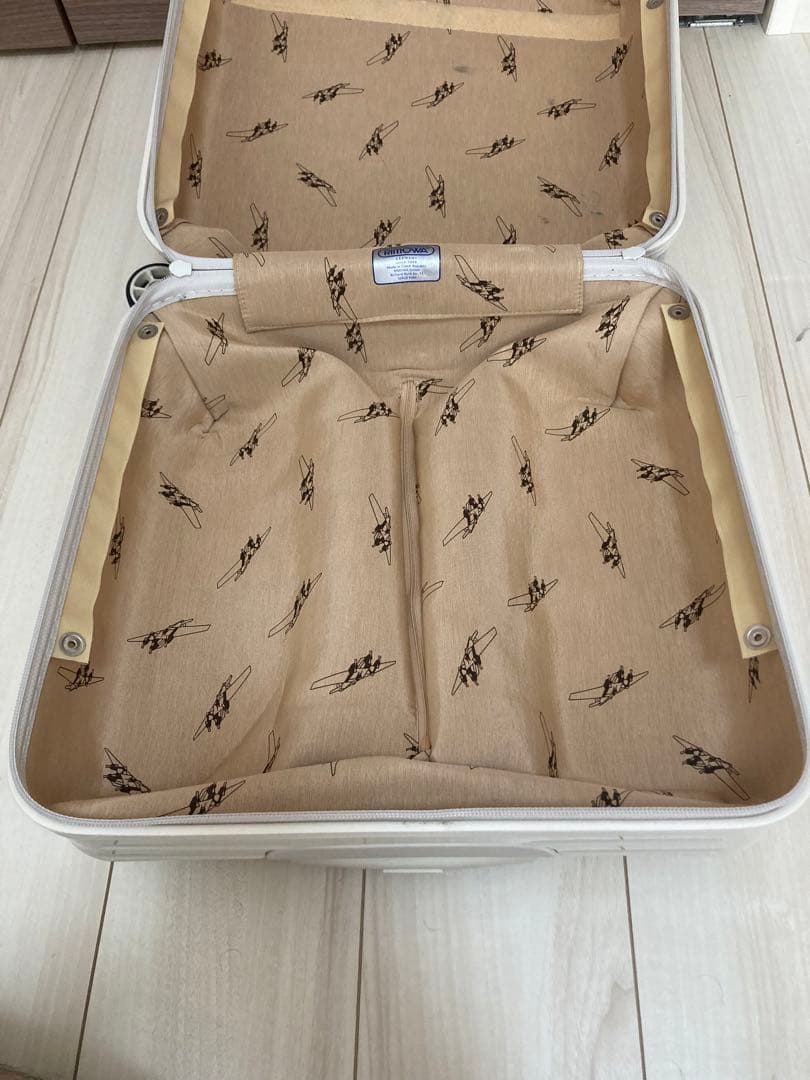 アローズ別注 リモア サルサ スーツケース 23ℓ エクリュ ベージュ