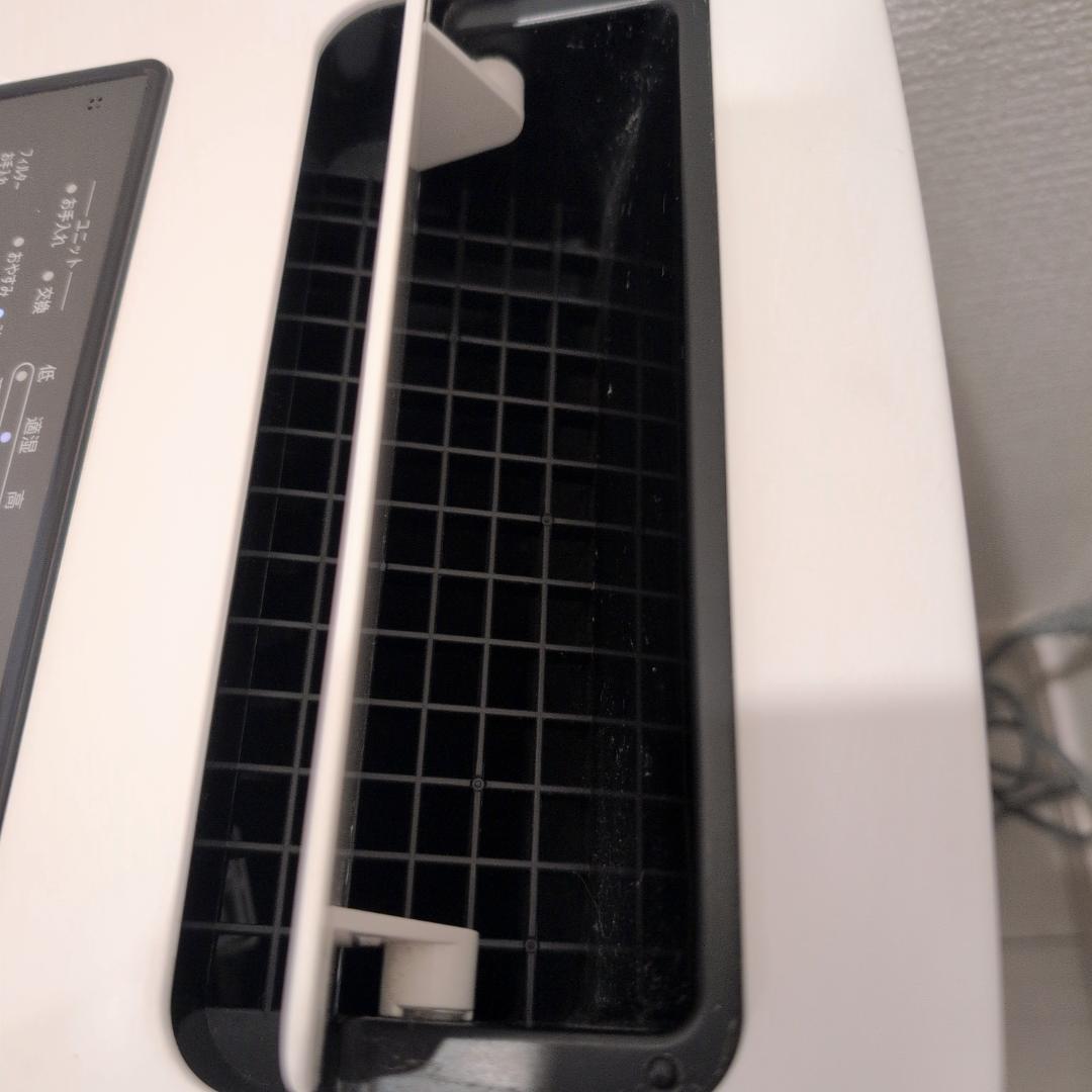 【フィルタ新品交換済】シャープ　加湿空気清浄機　KI-HS40W