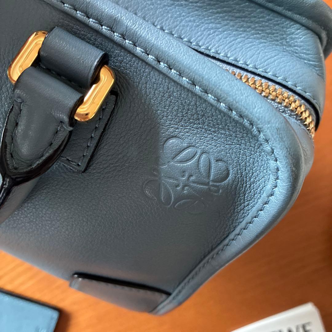 お値下げ❗️LOEWE 青 アマソナ23ショルダーバッグ 保存袋付き
