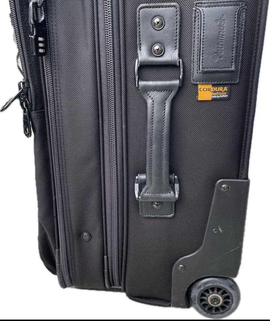 Pathfinder パスファインダー　キャリーケース　ビジネスキャリー　大容量
