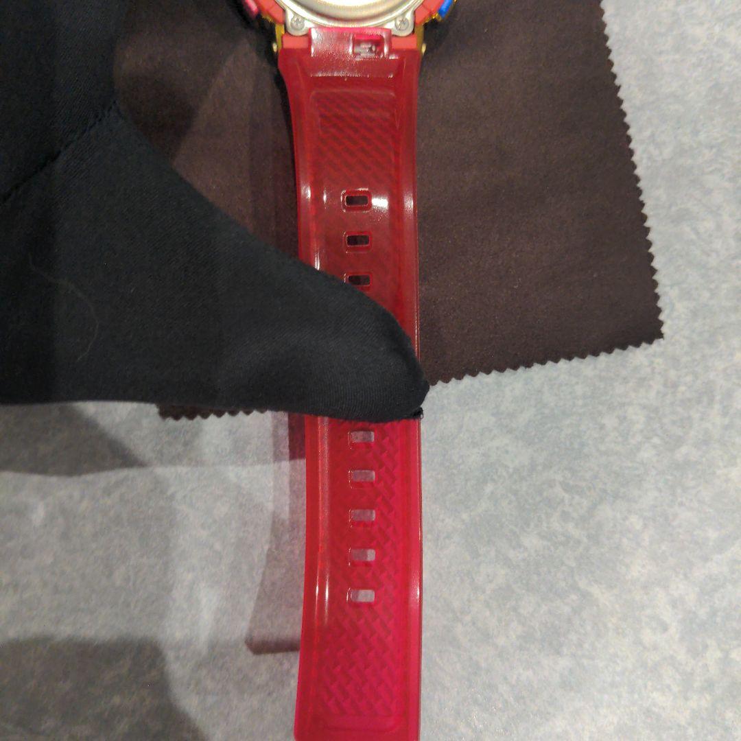 【未使用】ジーショックGM-110RB-2AJF レインボー