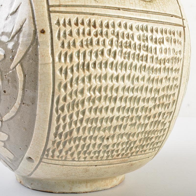 中国　磁州窯　白磁　掻落し　花文　扁壷　M　R7387F