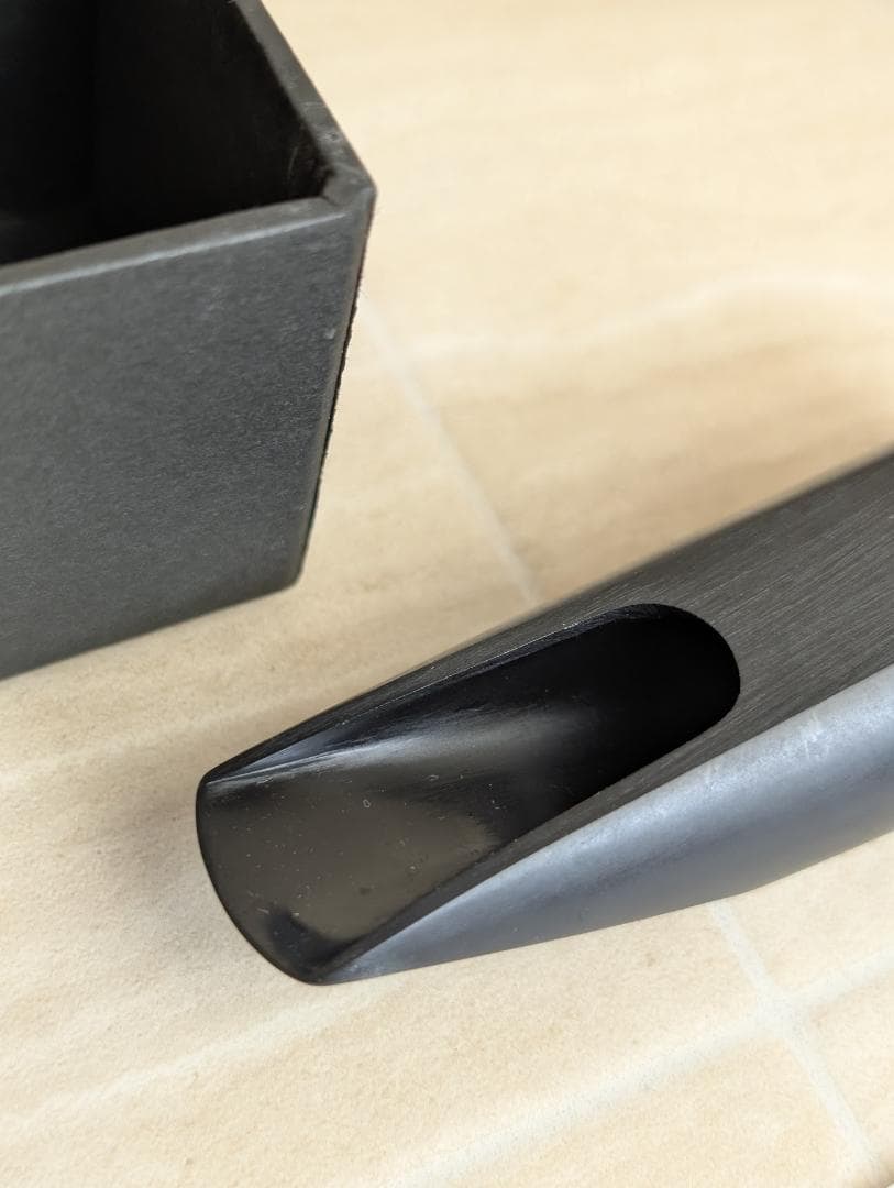 AIZEN　JAPAN　アイゼン　5　サックス　マウスピース　ブラック　黒