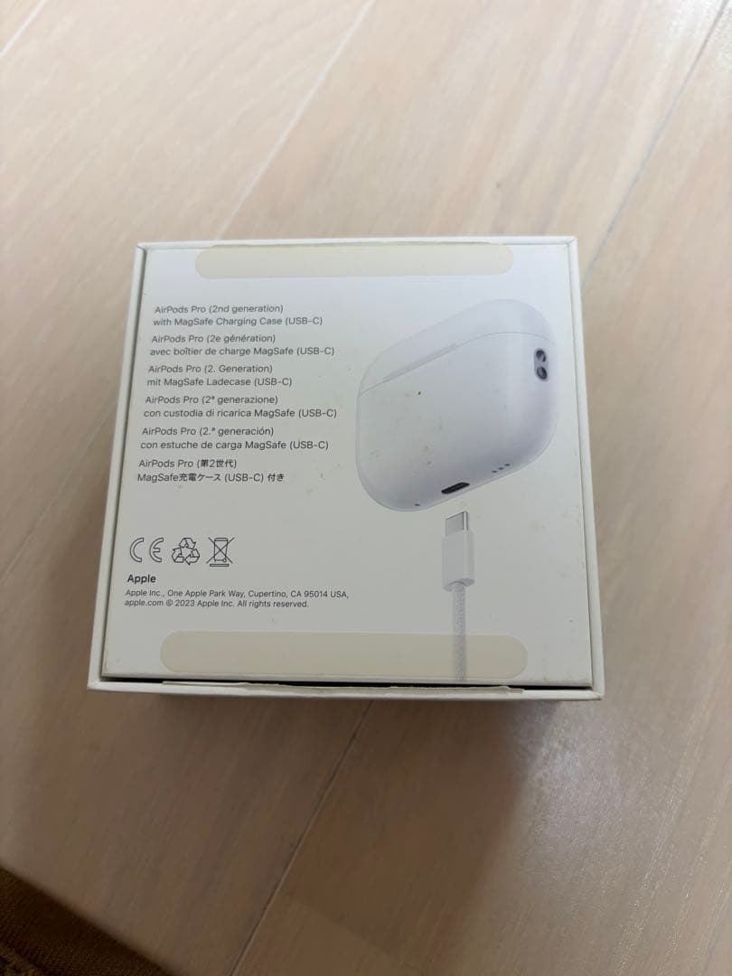 AirPods Pro 第2世代 ＋保護ケースおまけ付き！