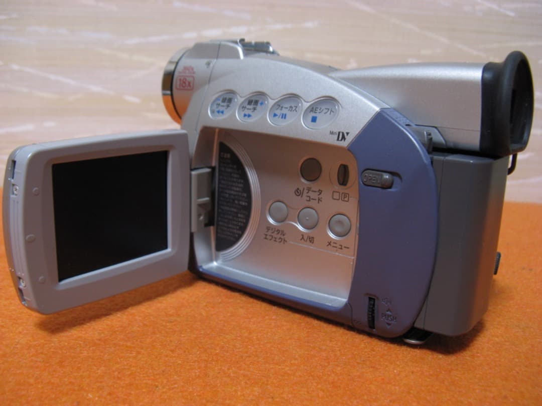 動作OK❗️☆CanonのMiniDV/デジタルビデオカメラ・FV200