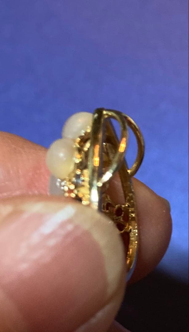 花モチーフ ペンダントトップ