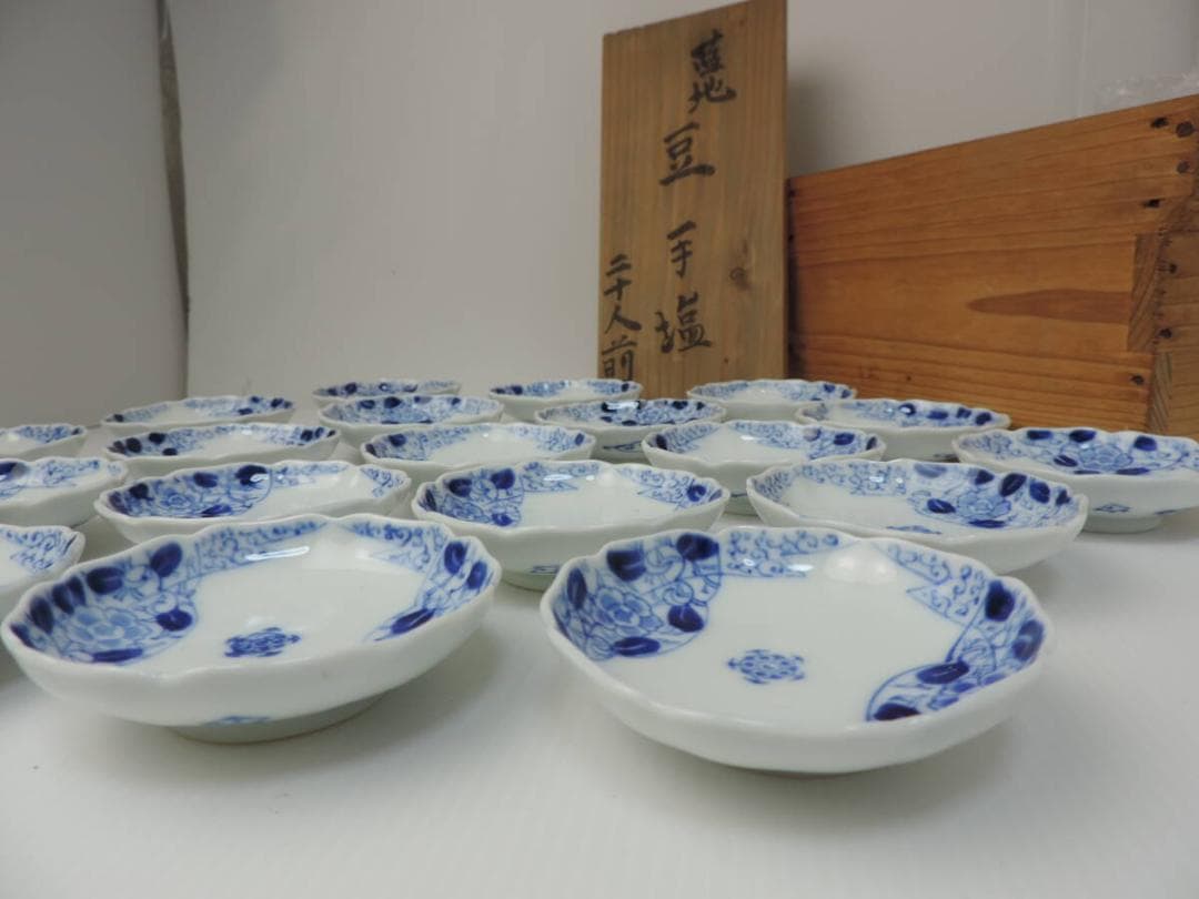 大正伊万里　藍地手塩皿　19枚