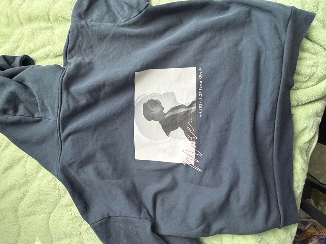 菊池風磨 パーカー等