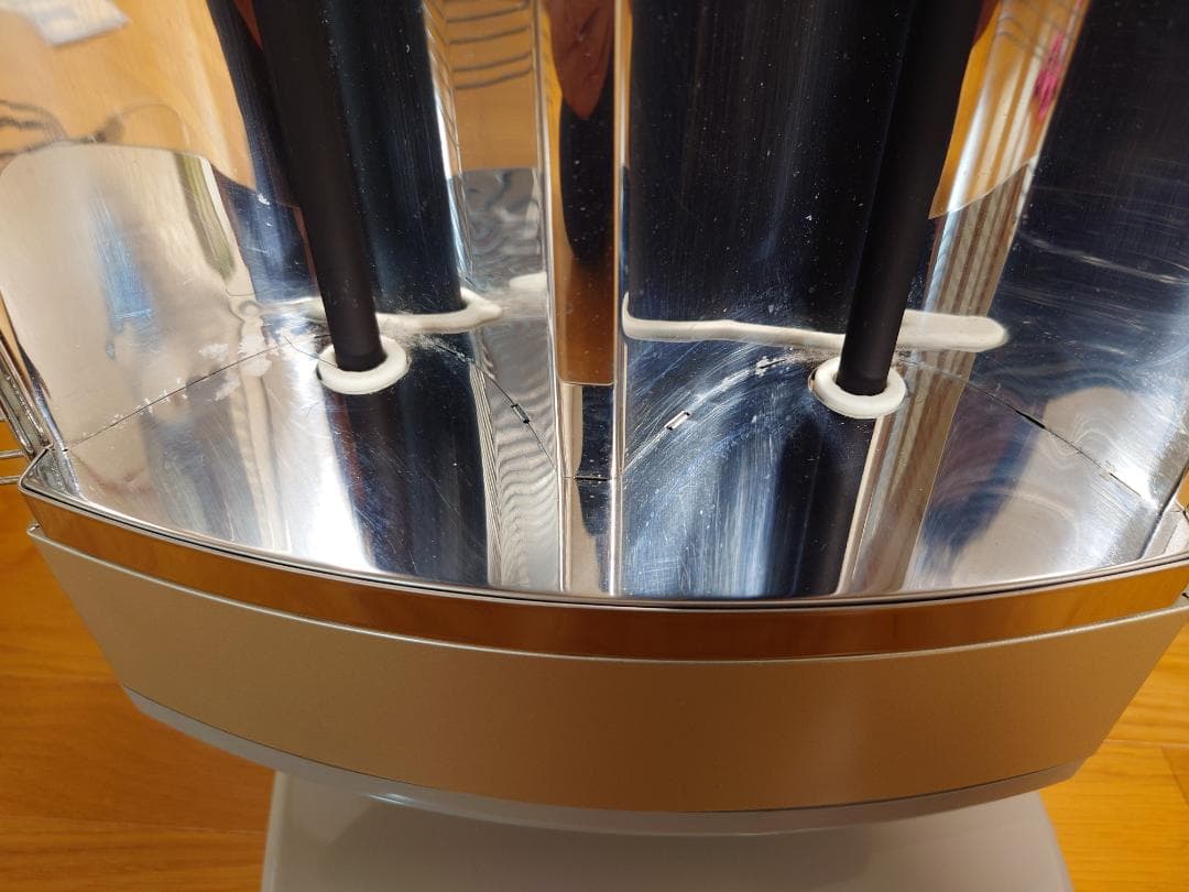 中古品・DAIKIN遠赤外線・暖房器 セラムヒ－トERFT11USE5