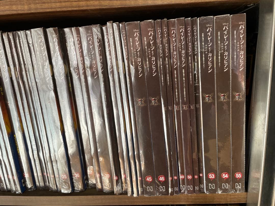 木造帆船模型　パイレーツ・オブ・カリビアン アシェット　1〜100ブラックパール