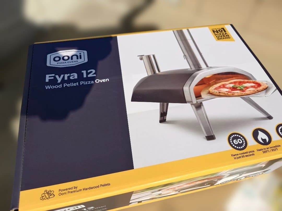 Ooni Fyra 12 ポータブル ピザ 窯　専用カバー付き