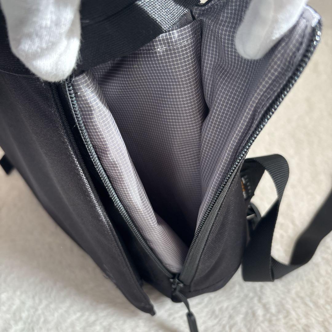 【美品✨】コクヨ THIRD FIELD 立てるバッグパック ビジネス PC収納