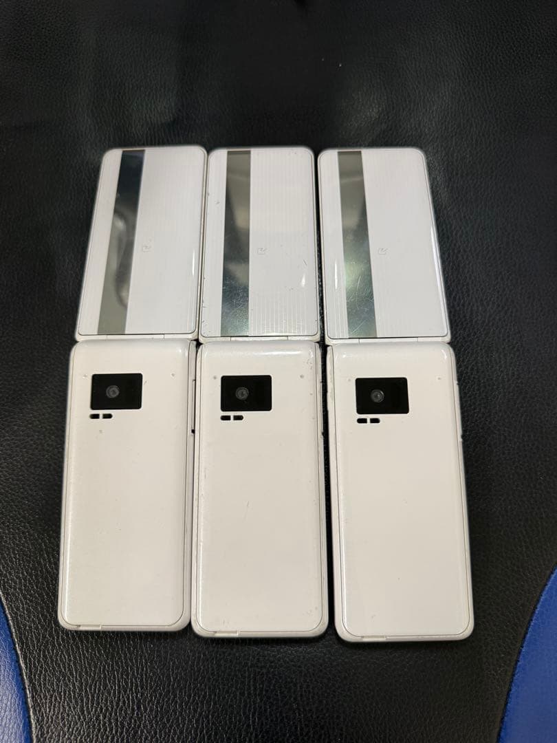 docomo 折りたたみ式携帯電話 3台セット P-01J