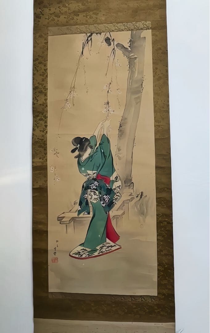 伝統的な日本の掛軸「桜を触る美人図」絹本 肉筆 共箱付き 掛け軸