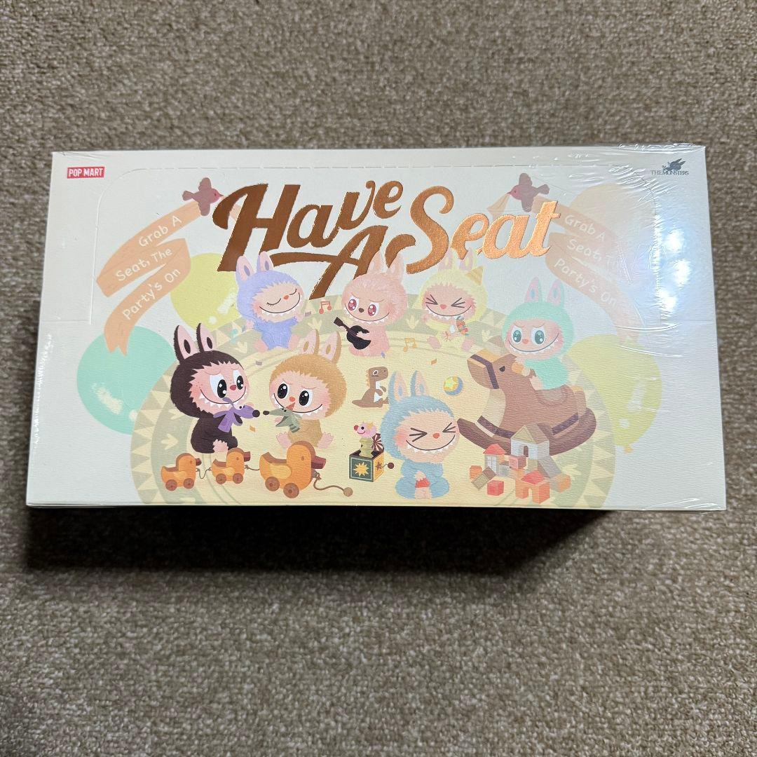 新品未開封ラブブ ハブアシート labubu have a seat アソート