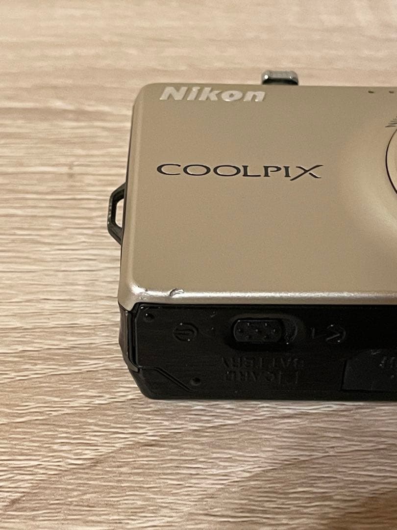 Nikon coolpix s6000 コンパクトデジタルカメラ　コンデジ