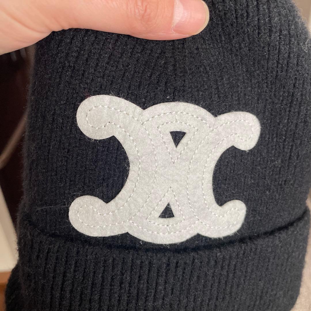 セリーヌ　トリオンフ　ニット帽　ビーニー