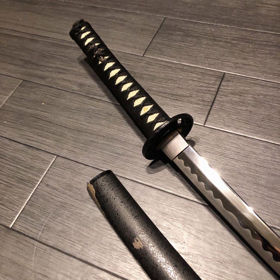 高級模造刀　優波紋　黒拵え　太刀　居合刀