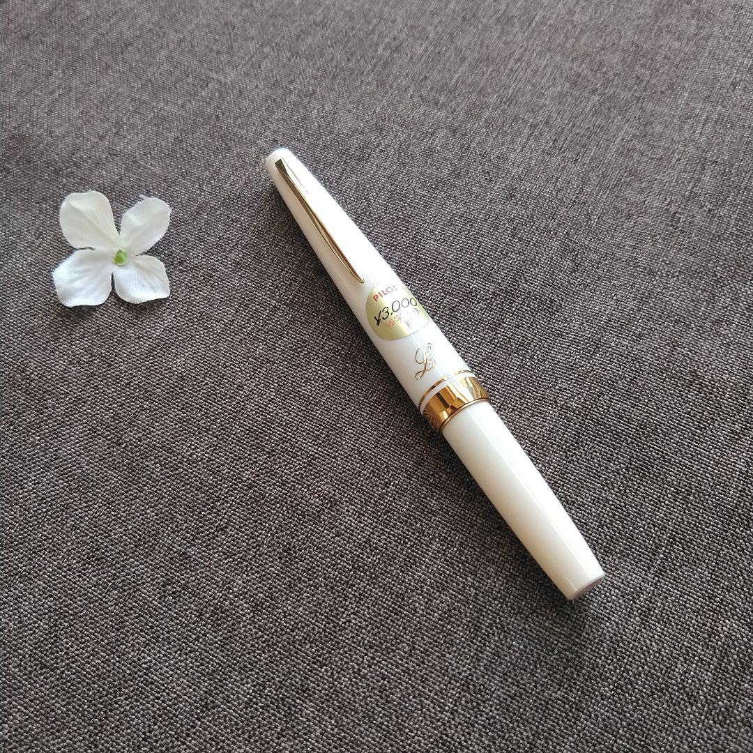 PILOT パイロット Lady レディー X3000 ホワイト 万年筆 18K