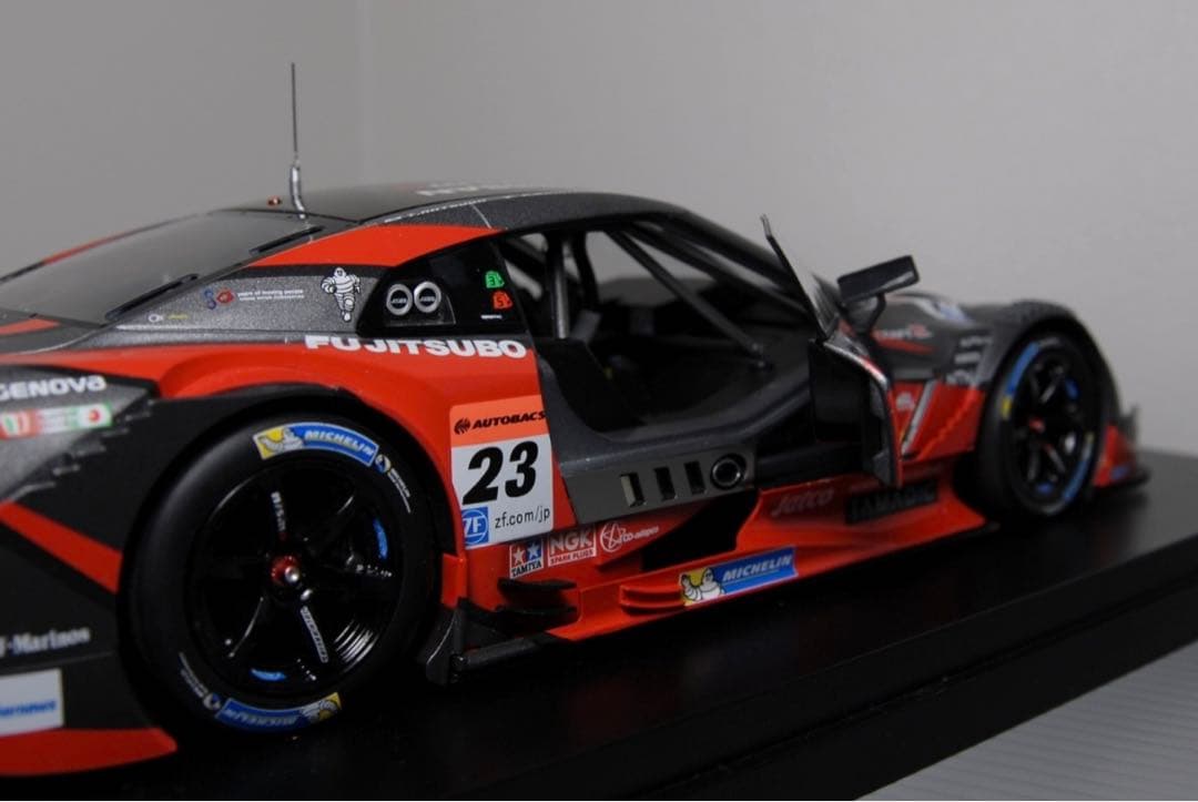 エブロ スーパーGT モチュール オーテック GTR 1/18 ミニカー 赤