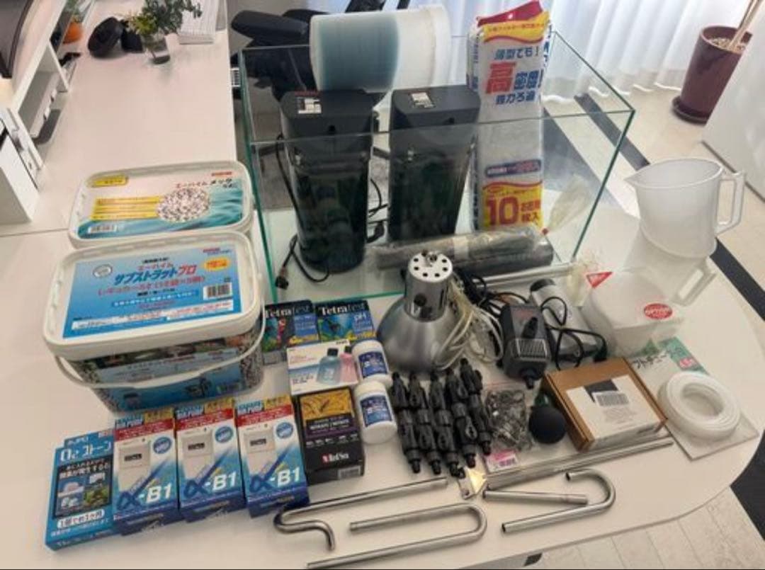 水槽用品 引退まとめ売り (早期購入の方90センチロー水槽ライトもおつけします)
