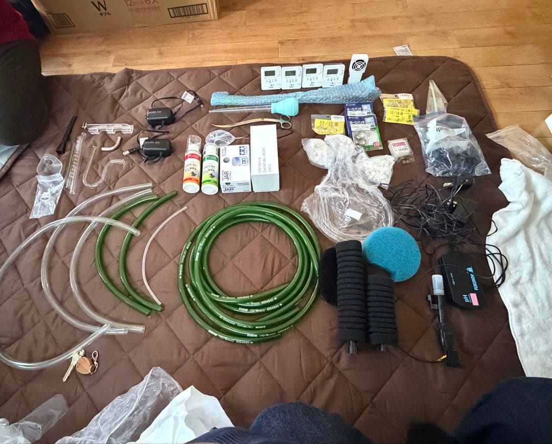 水槽用品 引退まとめ売り (早期購入の方90センチロー水槽ライトもおつけします)