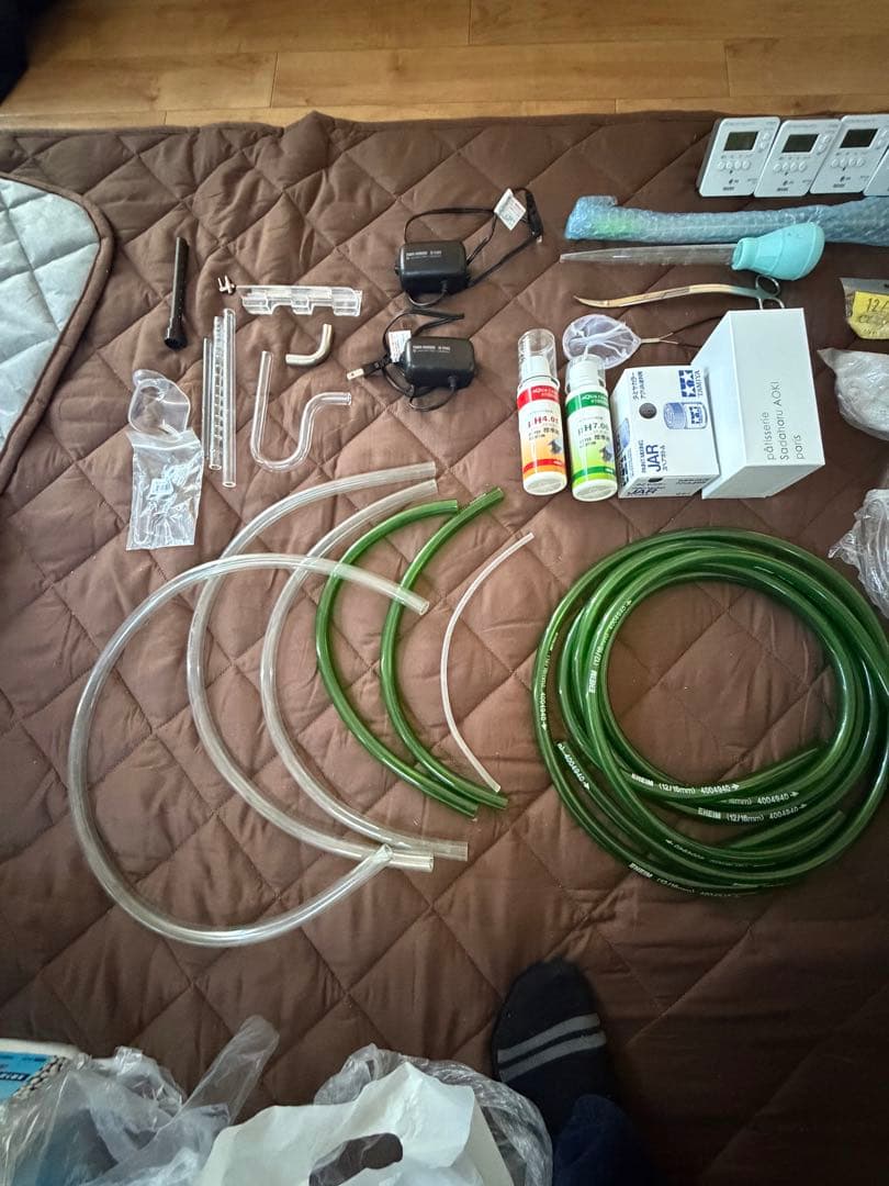 水槽用品 引退まとめ売り (早期購入の方90センチロー水槽ライトもおつけします)