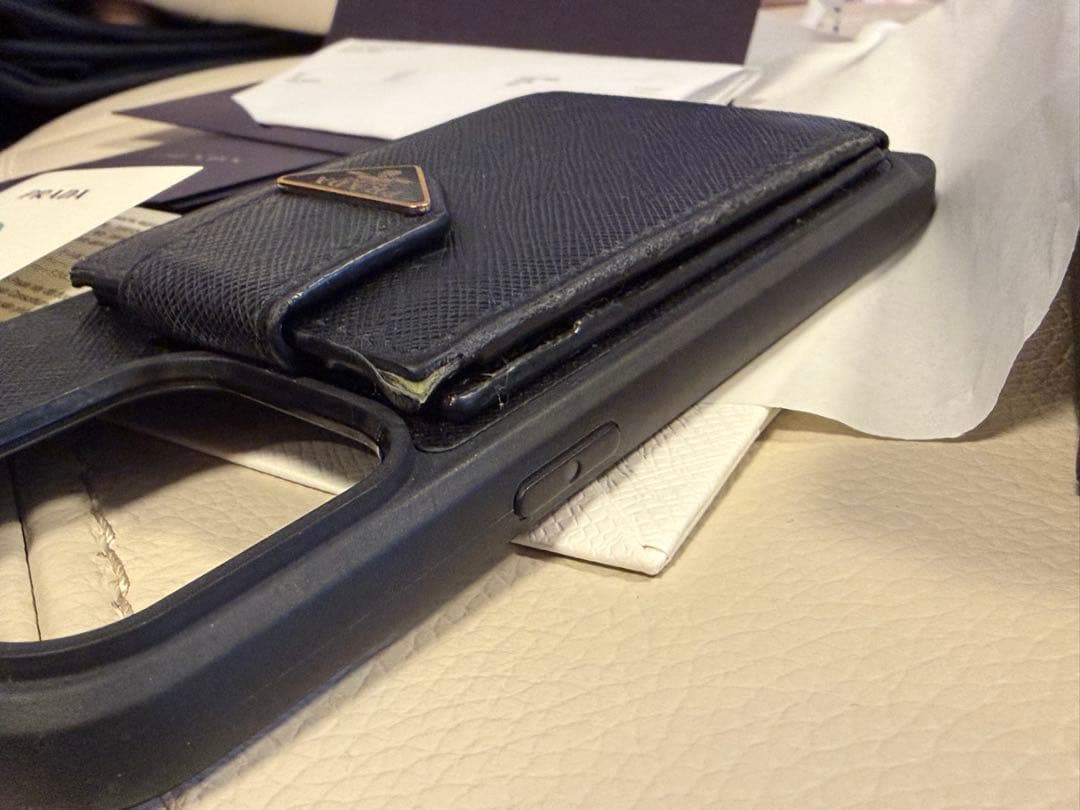 PRADA iPhone用ケース ブラック レザー