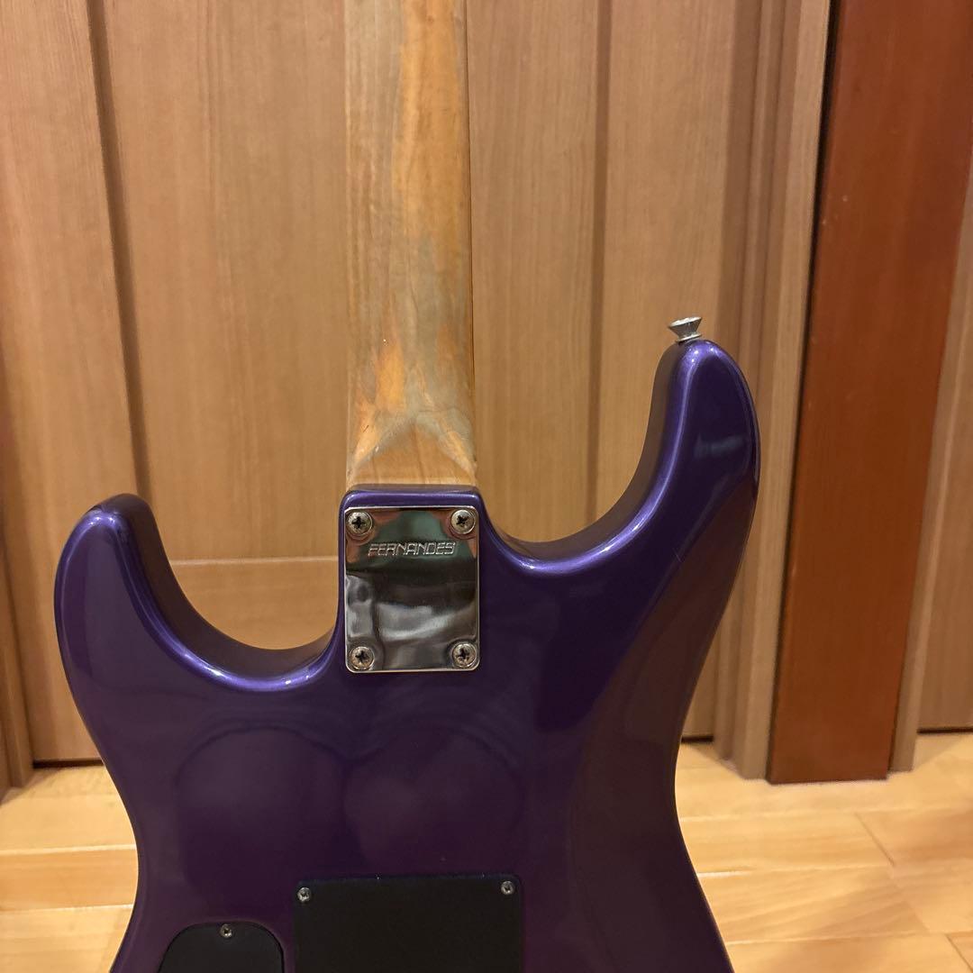 FERNANDES ストラトタイプ（SSH） トレモロアーム付、新品弦張替済