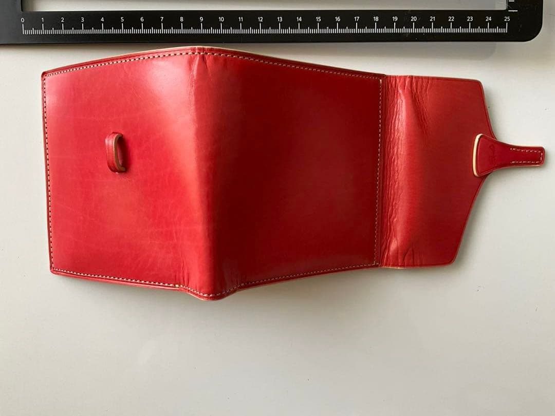 ブレイリオ(Brelio) 二つ折り財布 レッド