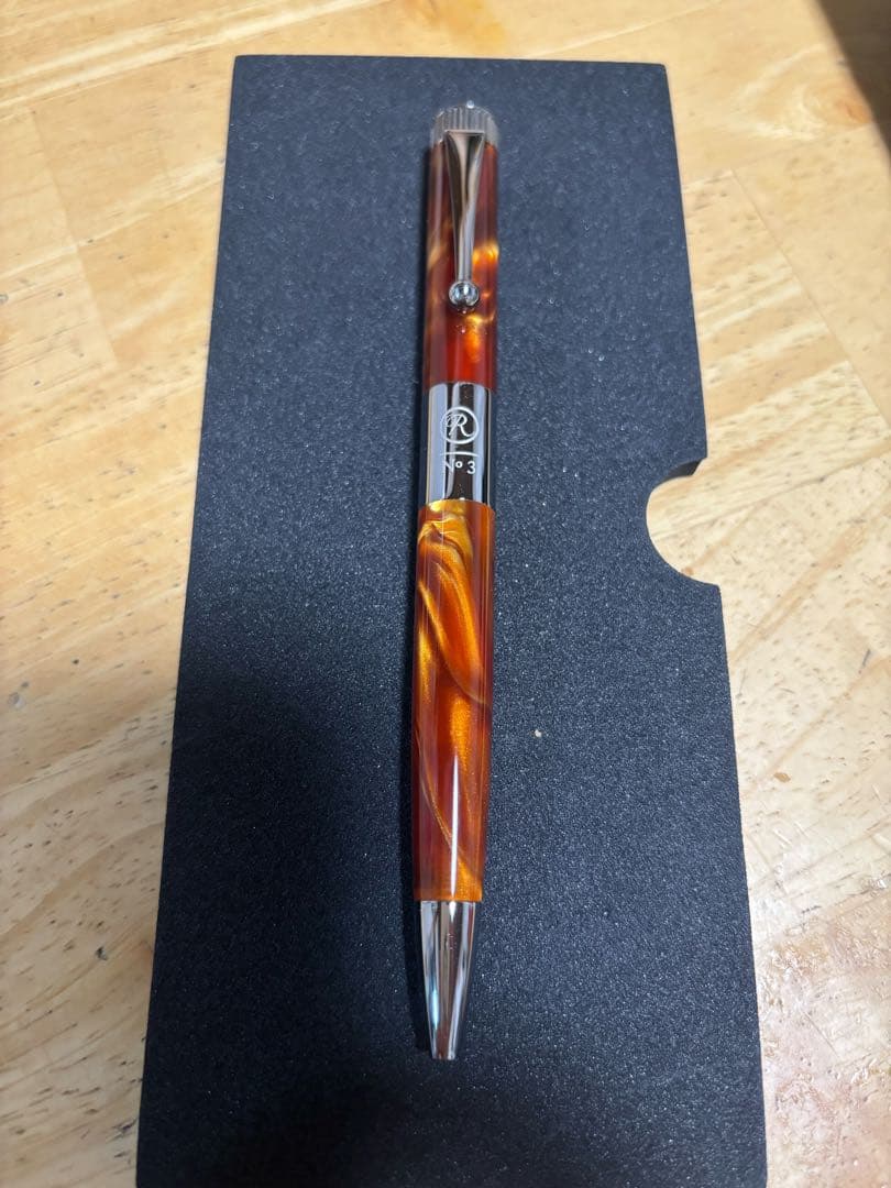 ロメオNo.3 イタリアンアンバー　細軸箱付き