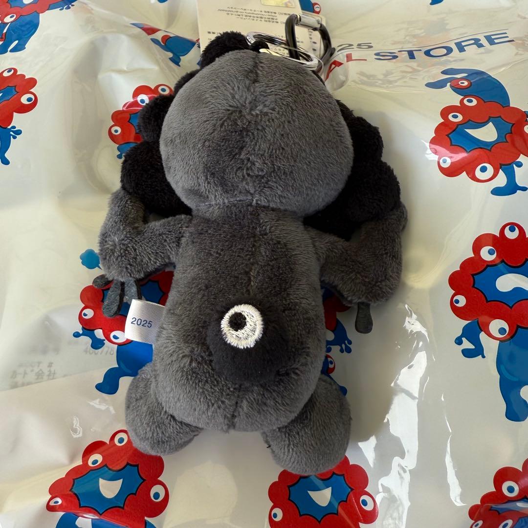 【終売】 万博 黒ミャクミャク カラビナ キーホルダー ブラック 座り