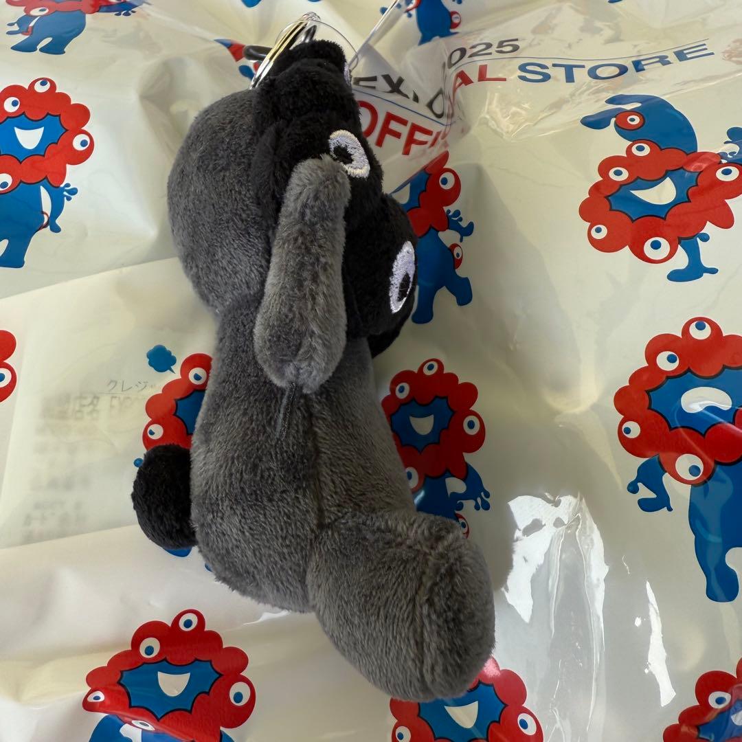 【終売】 万博 黒ミャクミャク カラビナ キーホルダー ブラック 座り