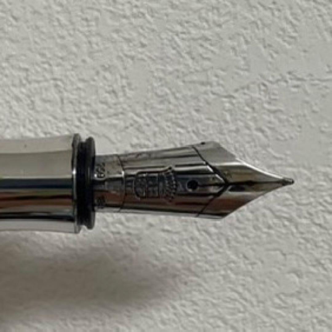 ファーバーカステル万年筆伯爵　定価約8万円