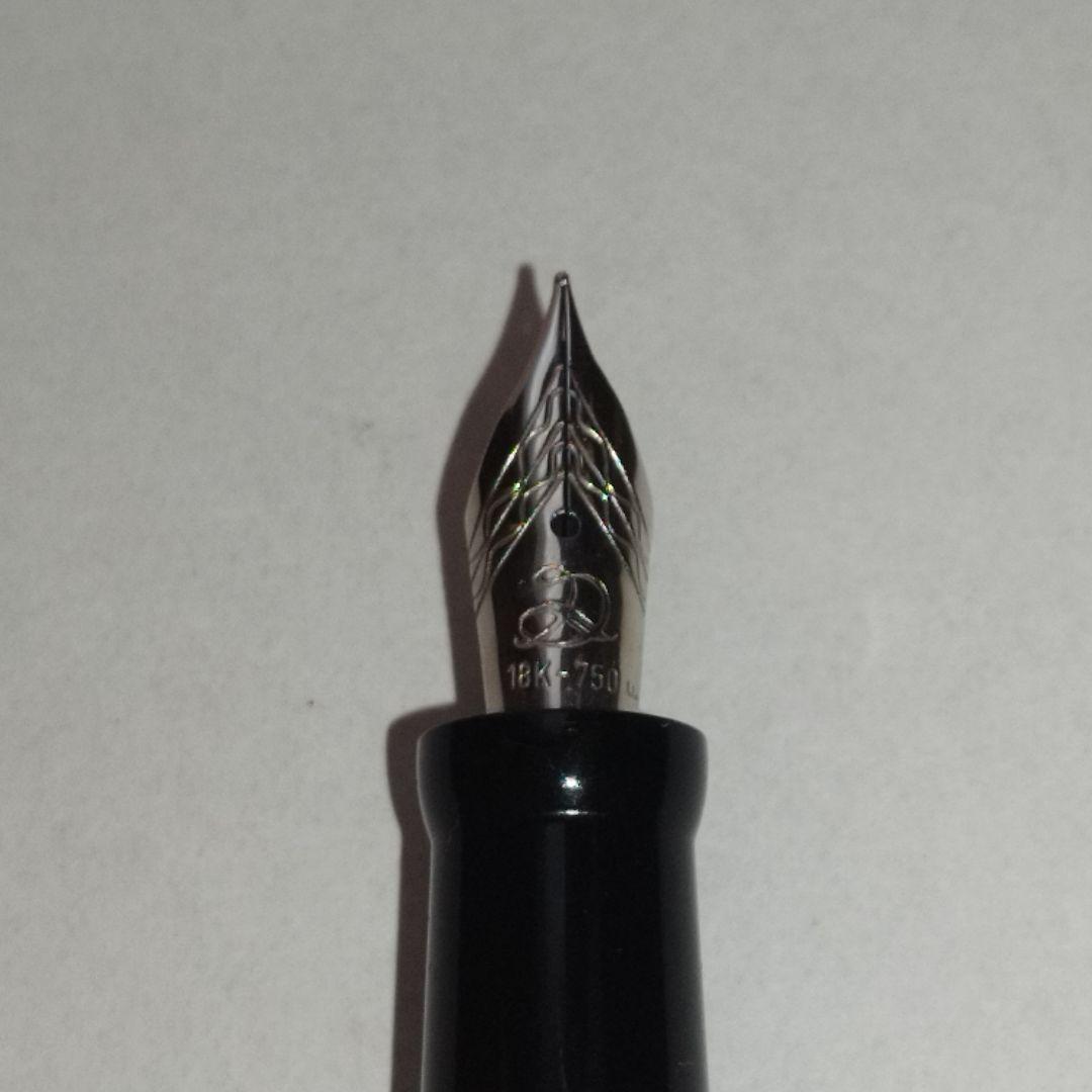 【美品】DELTA Dolce Vita 万年筆 ペン先18k ニブF
