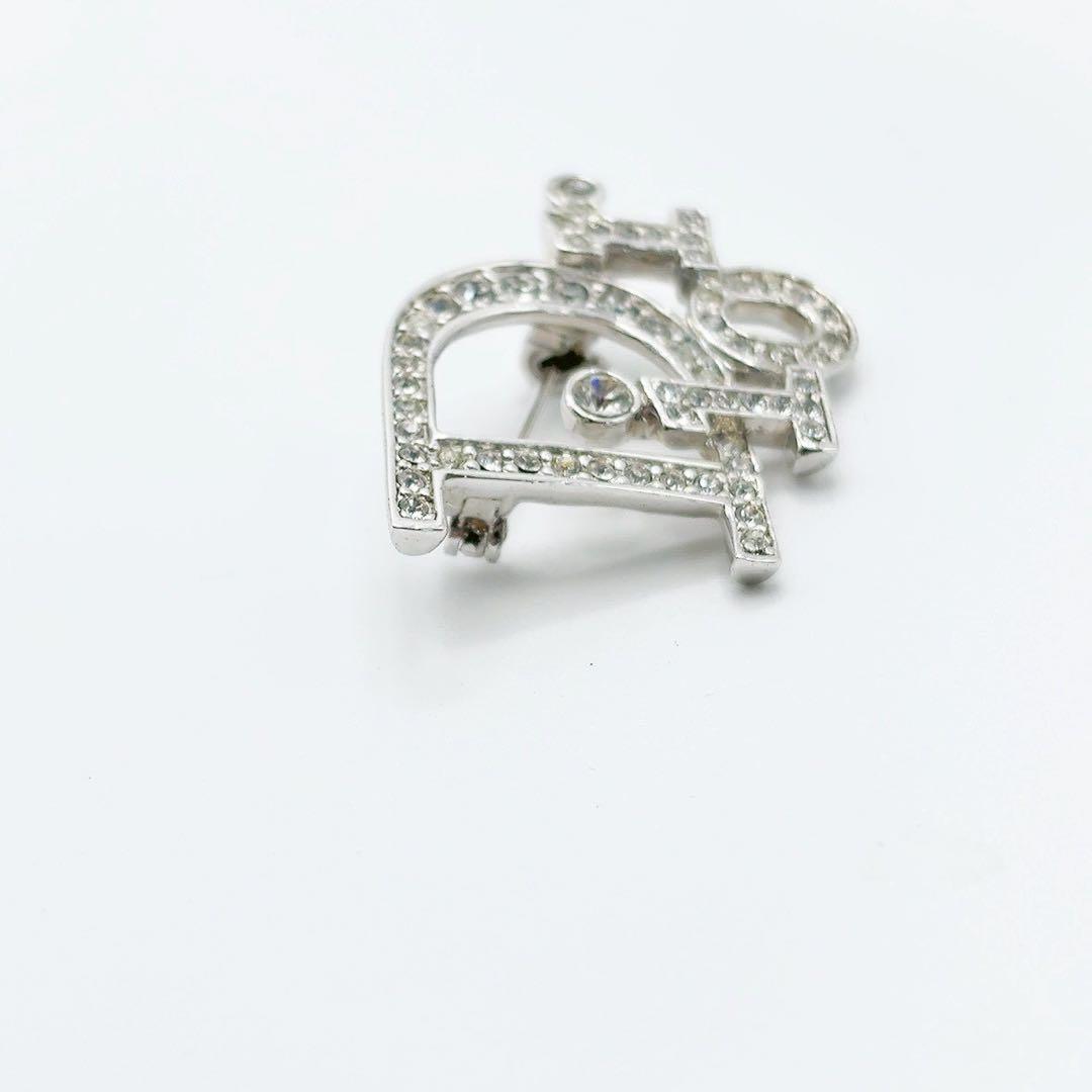 美品✨クリスチャンディオール Diorブローチ ラインストーン ロゴ シルバー